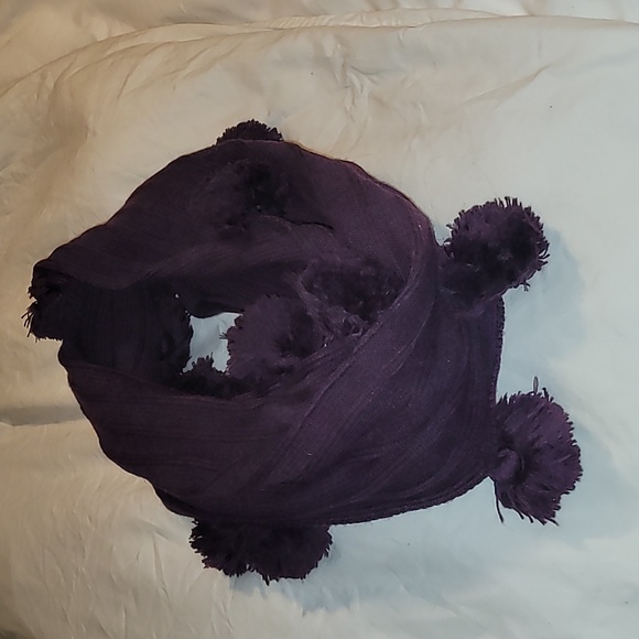 Wool wrap scarf - Picture 2 of 5